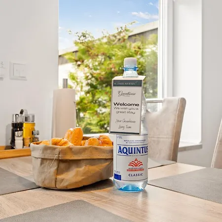 Apartment Greenhouse Living Fagus Mit Terrasse Und Feuerstelle - 6 Minuten Nach Winterberg - 4 Minuten Zur Ruhrquelle - Wandern - Mountainbike Fahren - Reisen Mit Hund & Geniessen Medebach