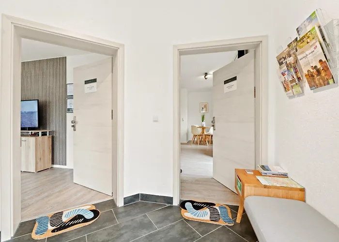 Greenhouse Living Fagus Mit Terrasse Und Feuerstelle - 6 Minuten Nach Winterberg - 4 Minuten Zur Ruhrquelle - Wandern - Mountainbike Fahren - Reisen Mit Hund & Geniessen