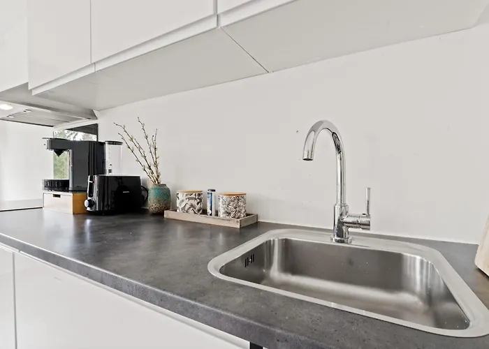 Greenhouse Living Fagus Mit Terrasse Und Feuerstelle - 6 Minuten Nach Winterberg - 4 Minuten Zur Ruhrquelle - Wandern - Mountainbike Fahren - Reisen Mit Hund & Geniessen