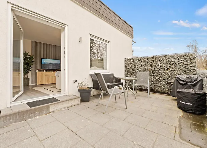 Greenhouse Living Fagus Mit Terrasse Und Feuerstelle - 6 Minuten Nach Winterberg - 4 Minuten Zur Ruhrquelle - Wandern - Mountainbike Fahren - Reisen Mit Hund & Geniessen *